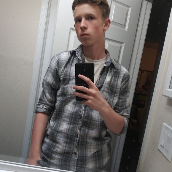 Meet your Posher, Aaron - Picture 1 of 1